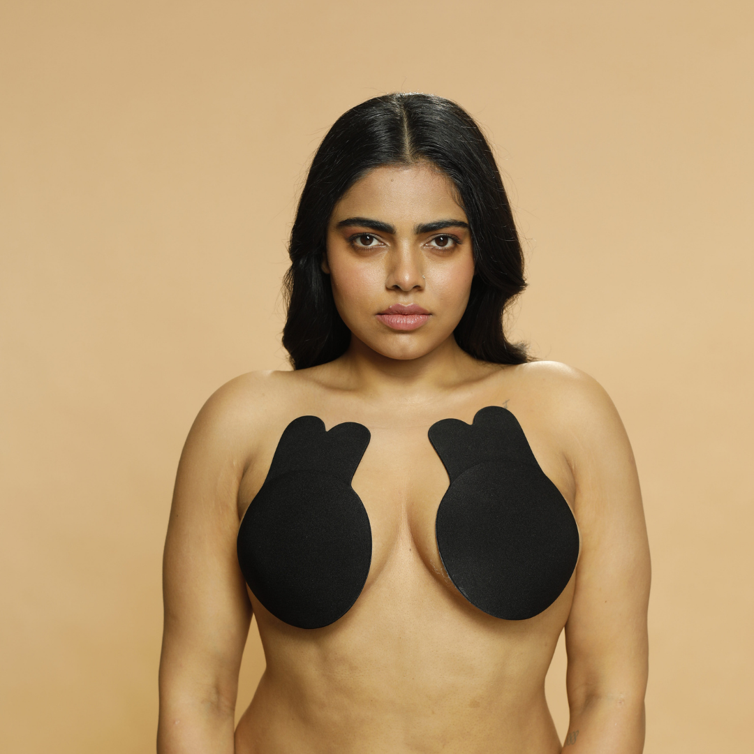 Lift Up Cup With 2 Pairs of Nipple Pasties